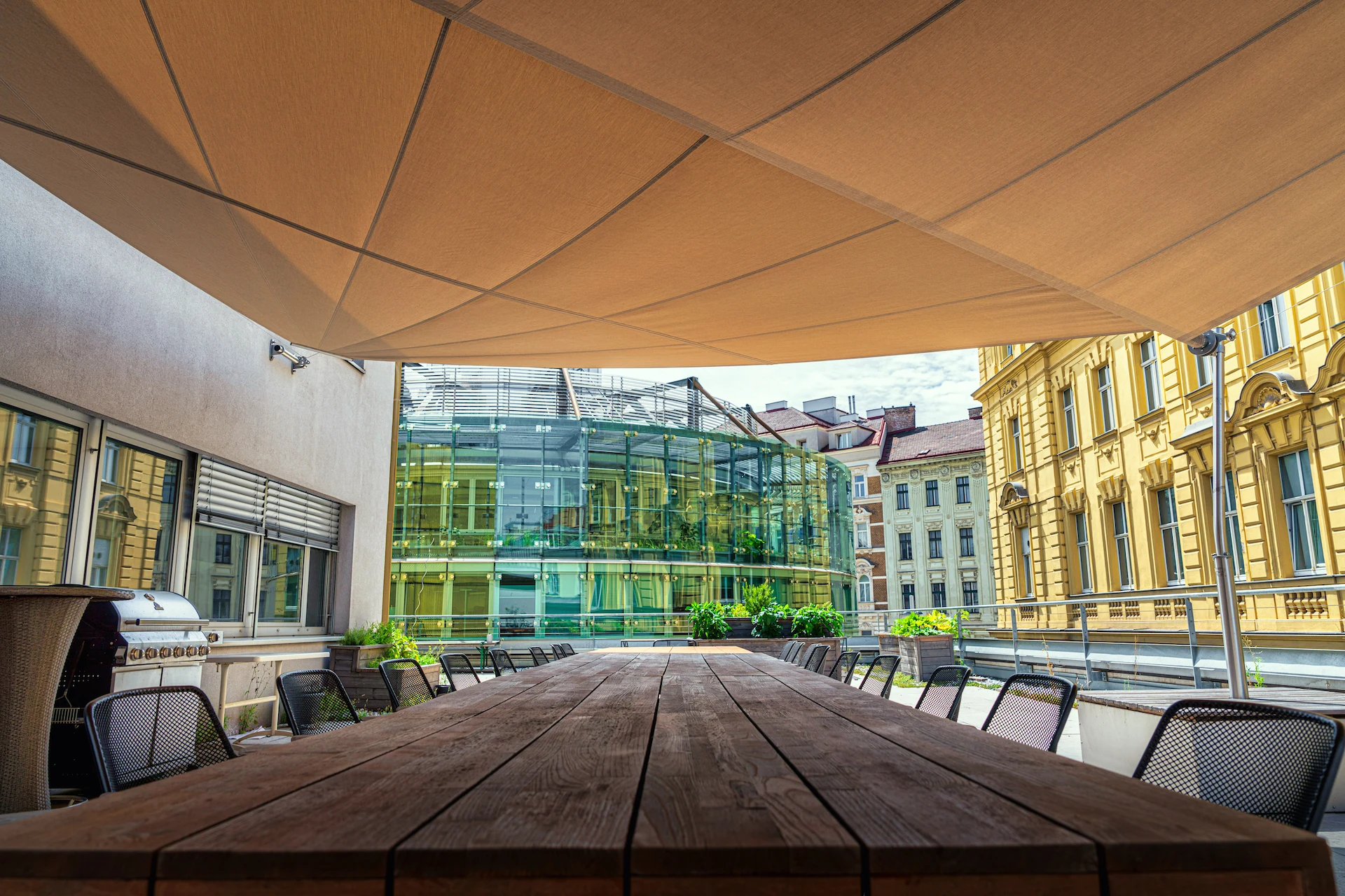 117 LET ORBIS Austria GmbH DDR 21