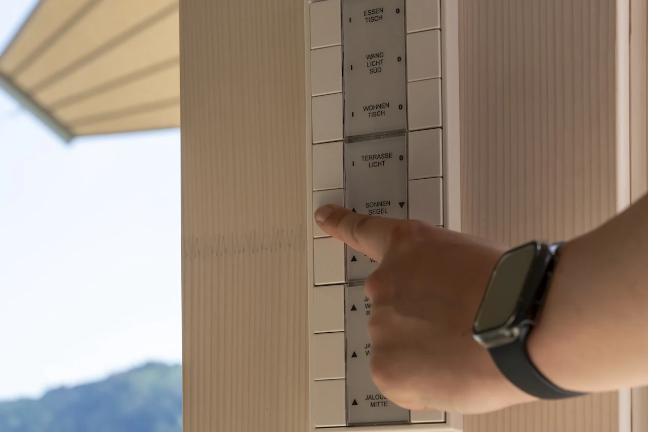 121 LET Sonnensegel Balkon DDR 39