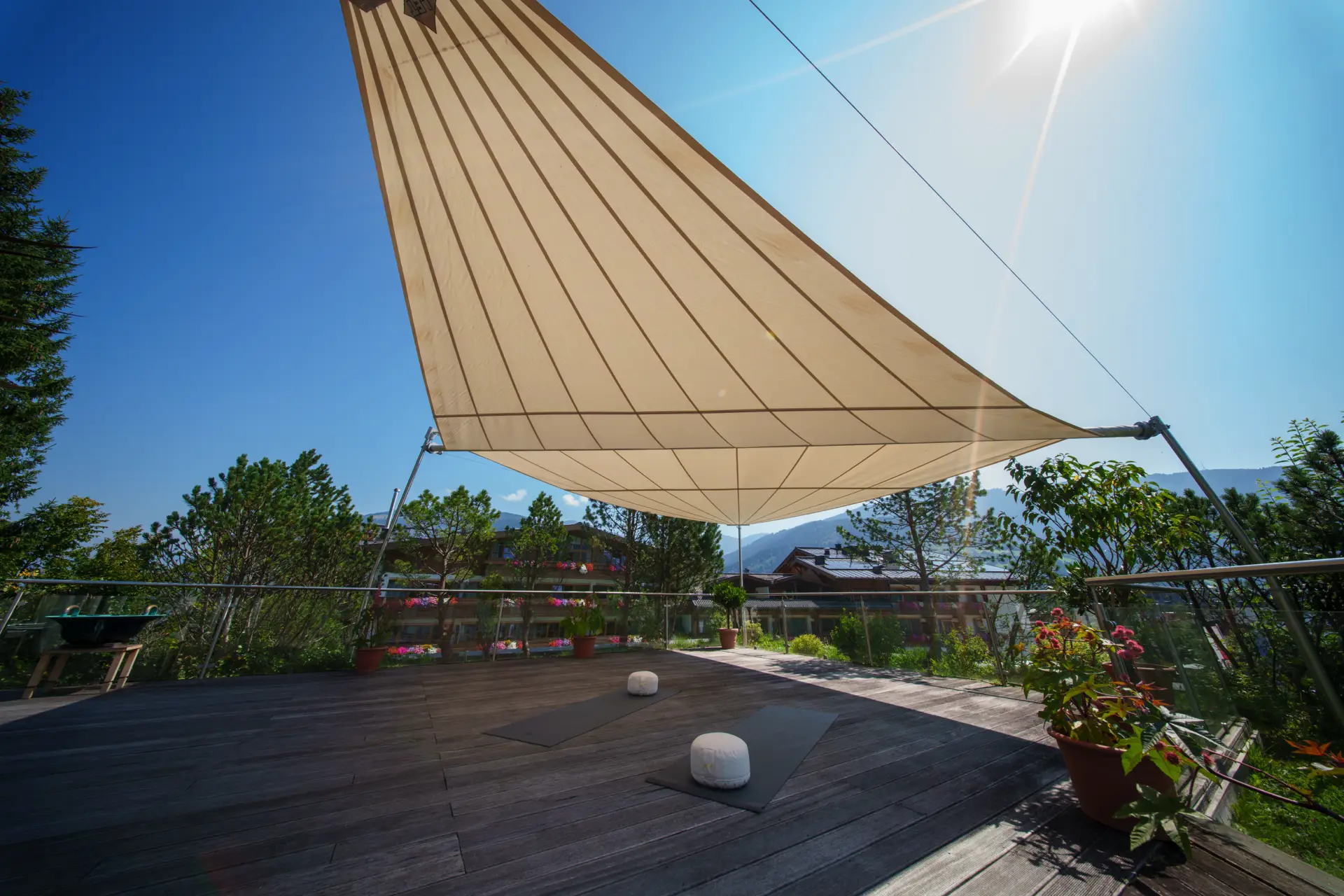 154 LET Hotel Salzburgerhof DDR 2