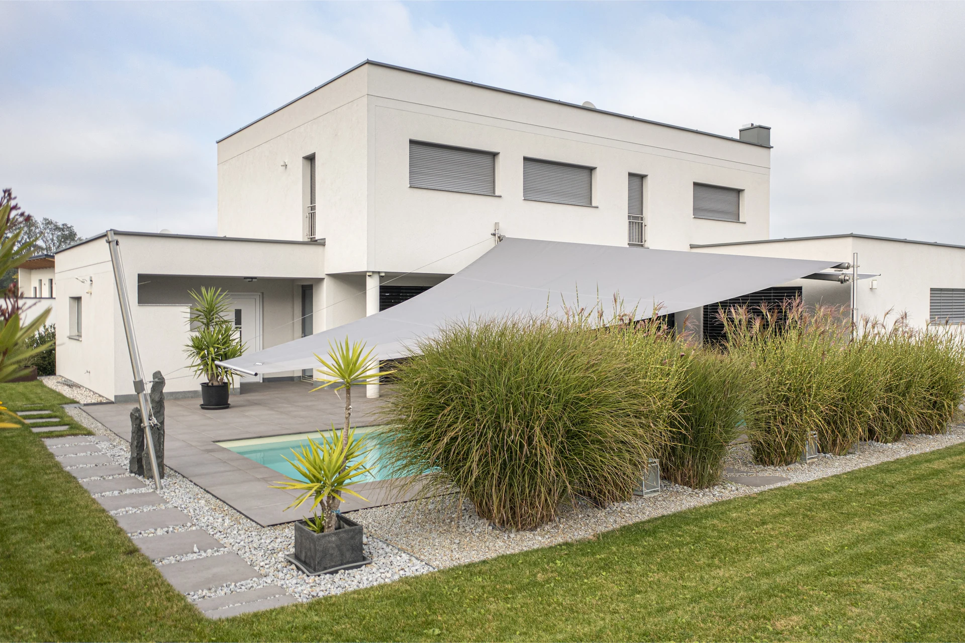 39 LET Massanfertigung Sonnensegel SDR Trapez 11