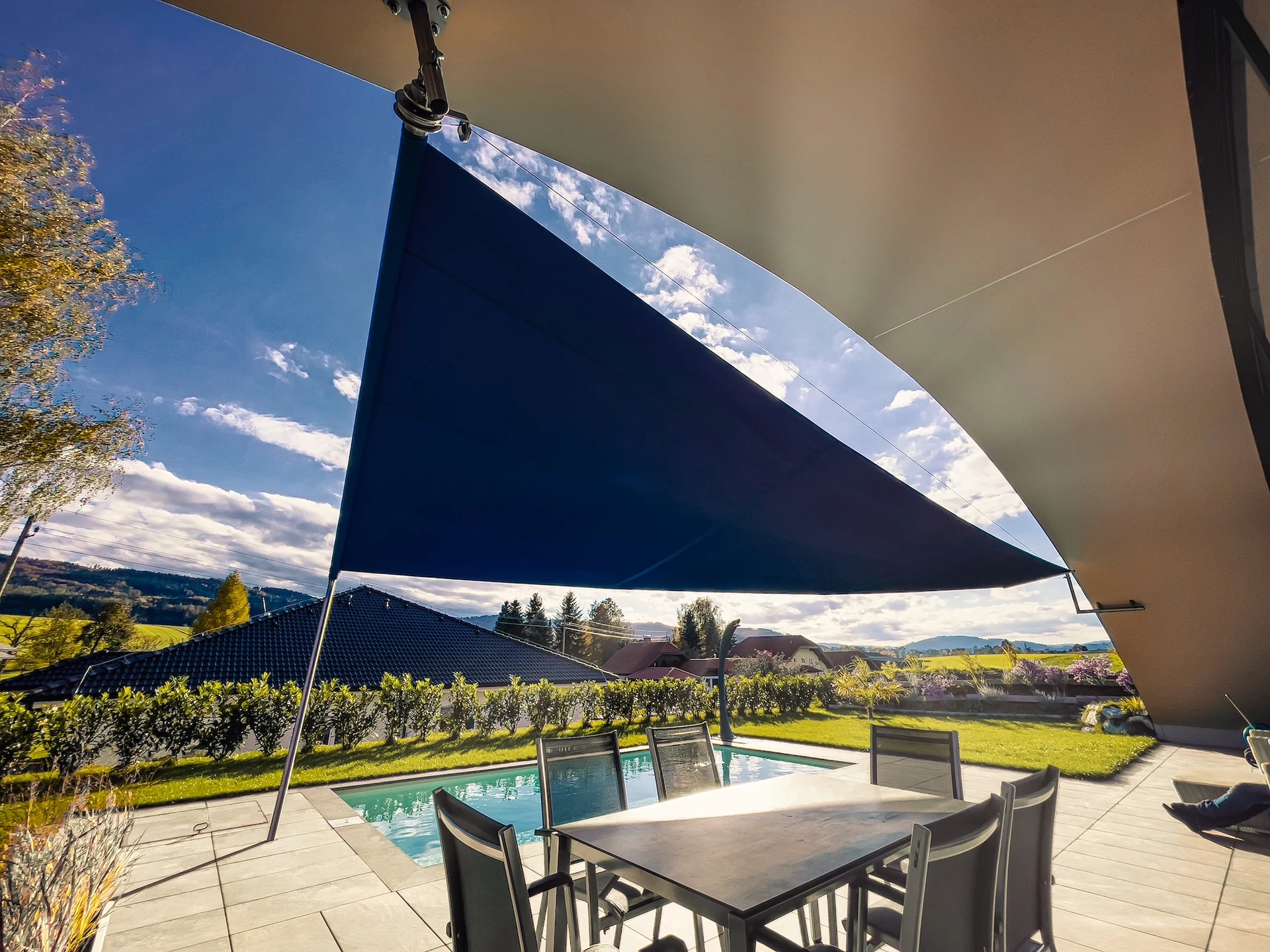 42 LET Bogenhaus Sonnensegel Elektrisch SDR 17