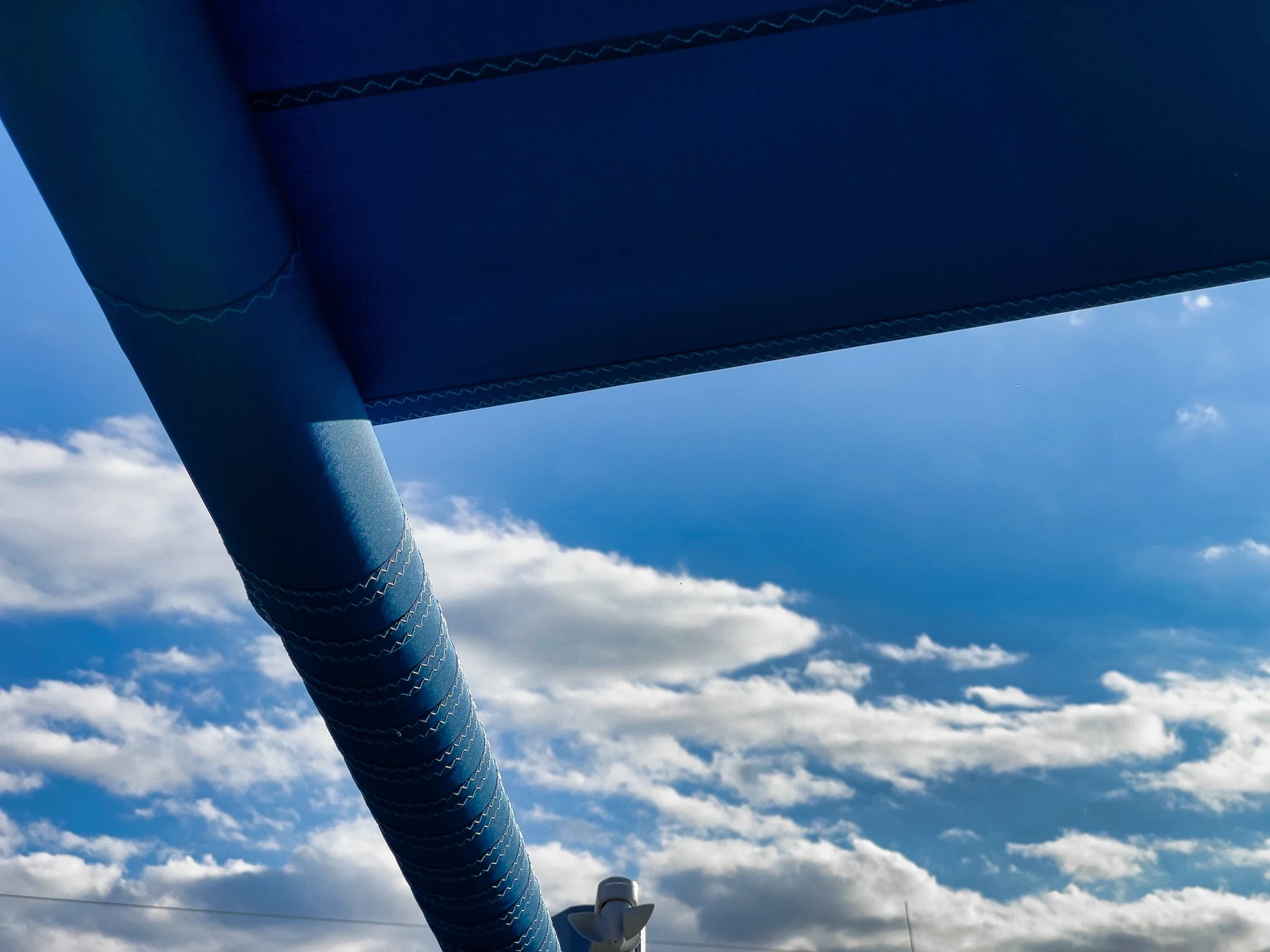 42 LET Bogenhaus Sonnensegel Elektrisch SDR 23