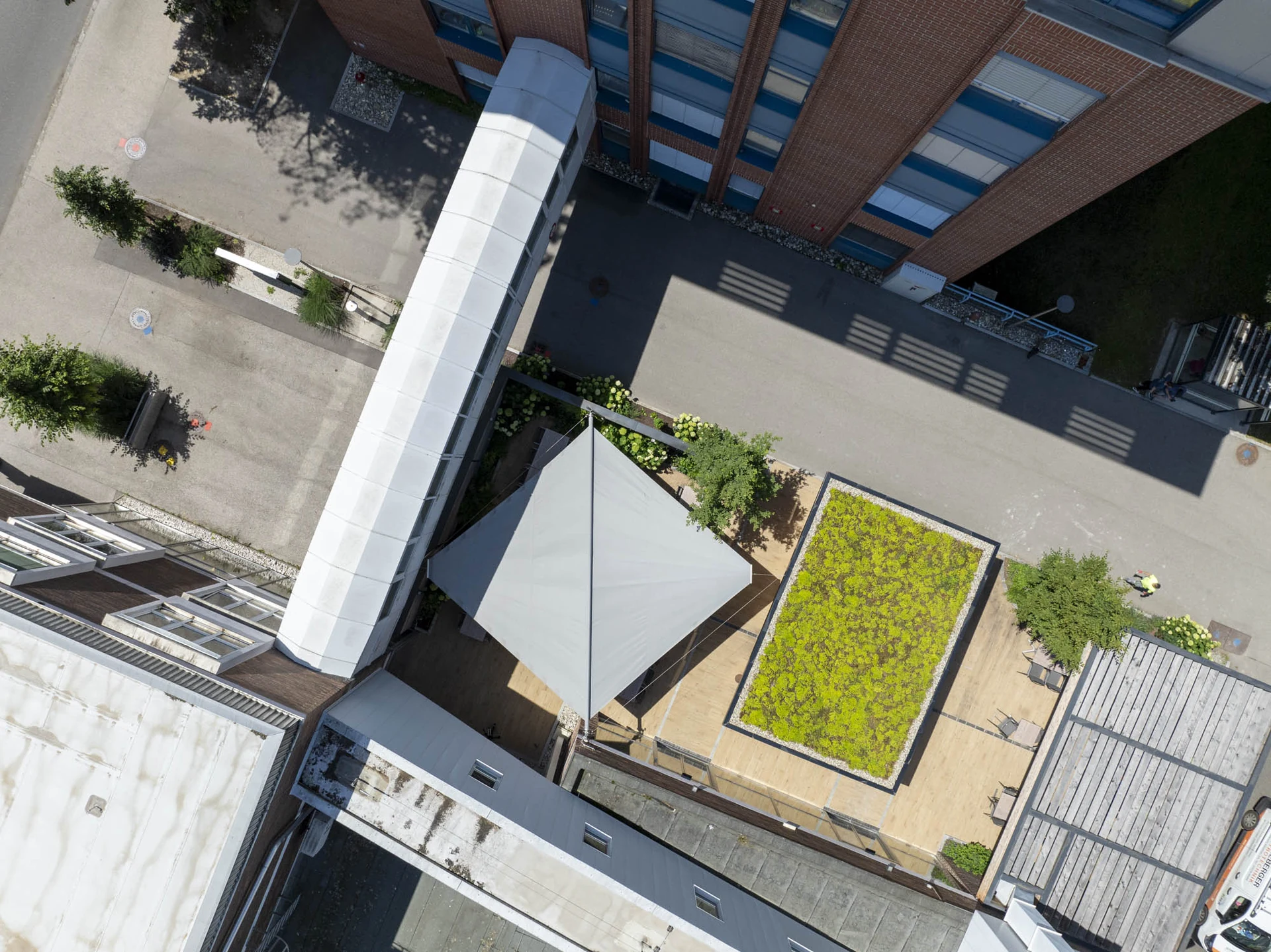 43 LET Lenzing AG 2xDDR 17