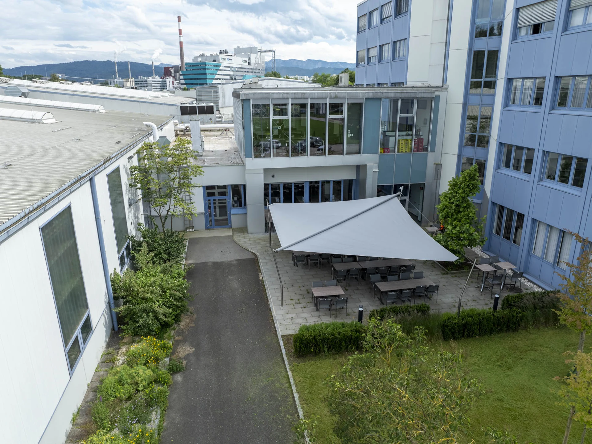 43 LET Lenzing AG 2xDDR 27