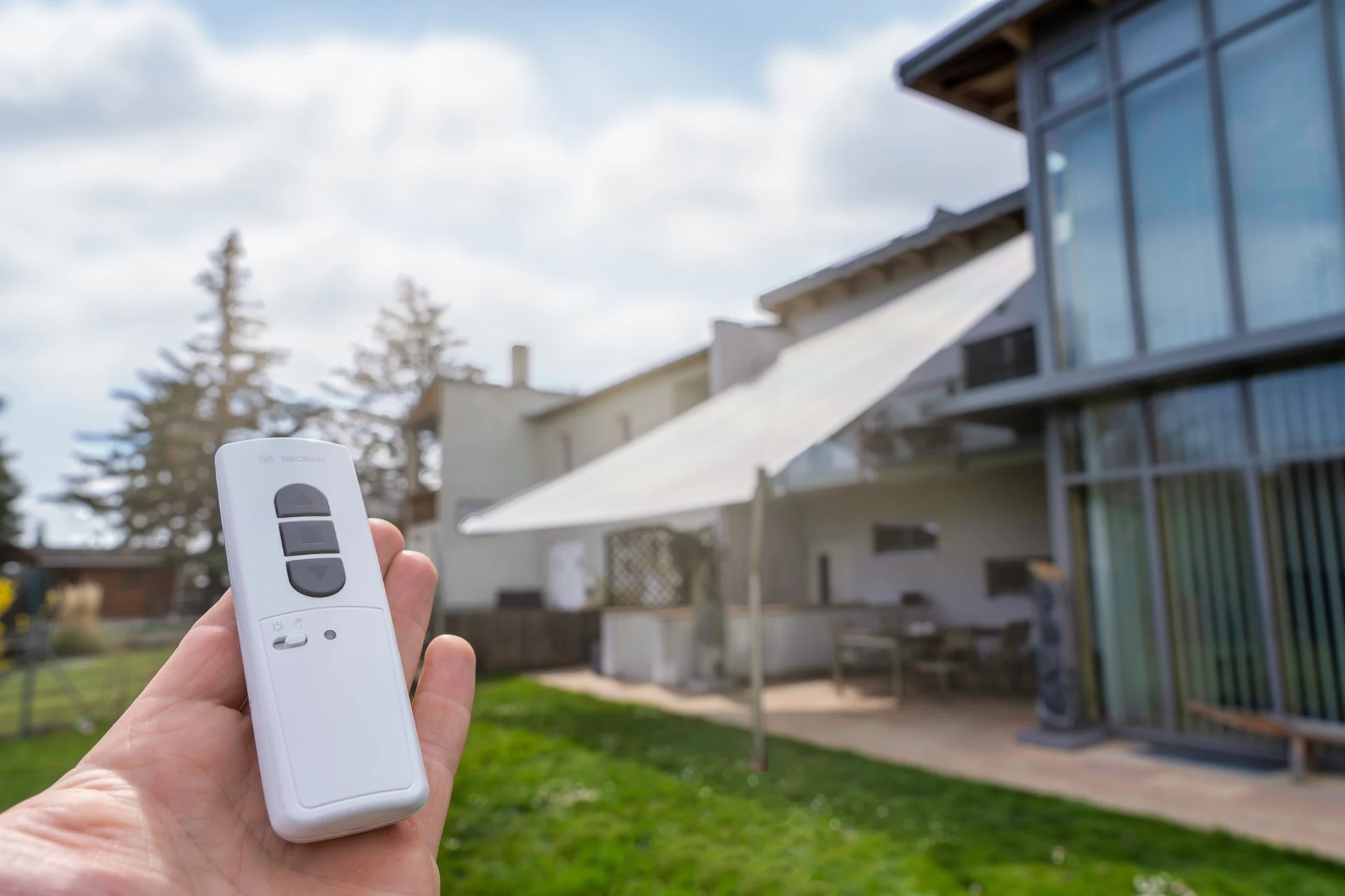 77 LET Sonnensegel Terrasse Guntramsdorf DDR 13