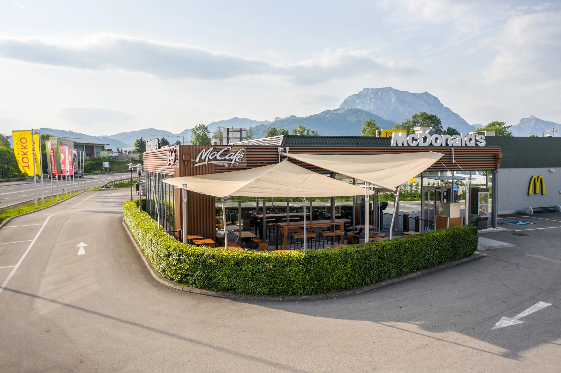 10 LET McDonalds Gmunden DDR SDR 4