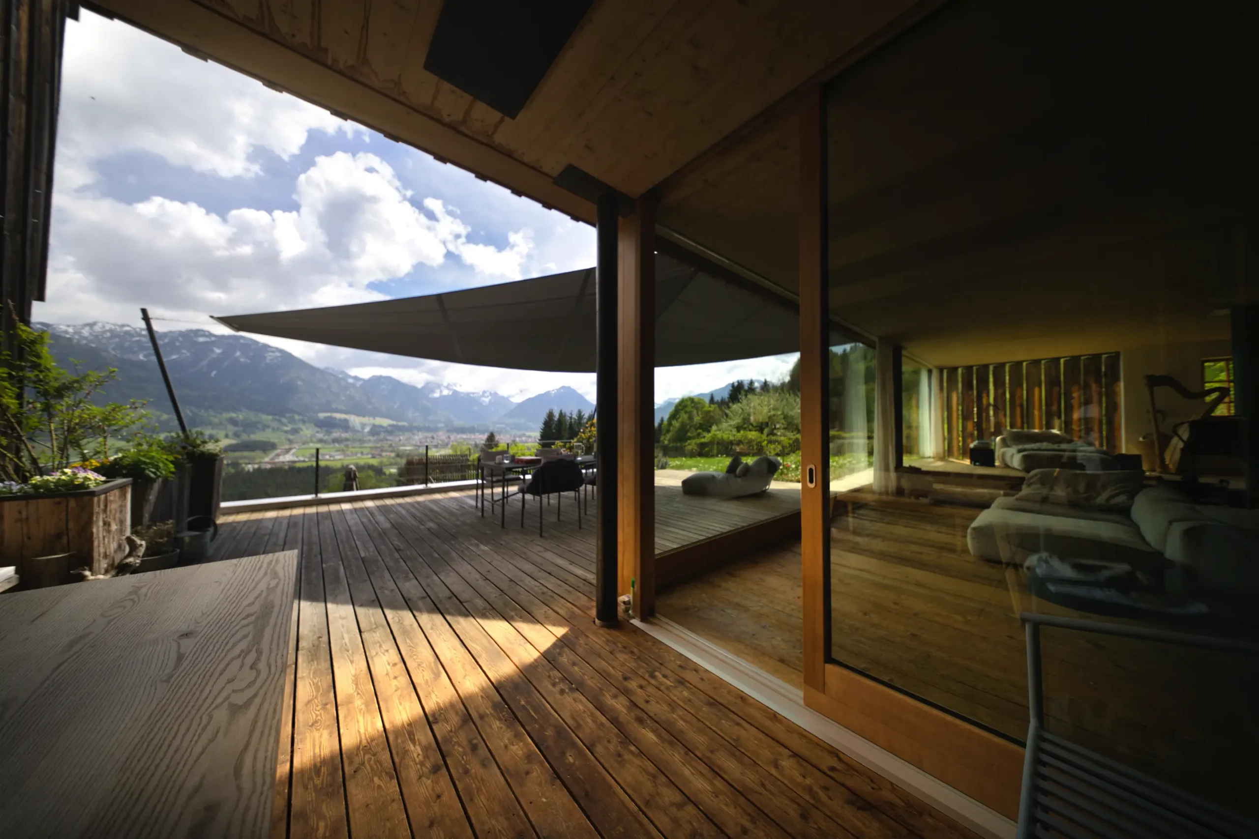 171 Aufrollbares Sonnensegel Panorama Architektur DSC4218