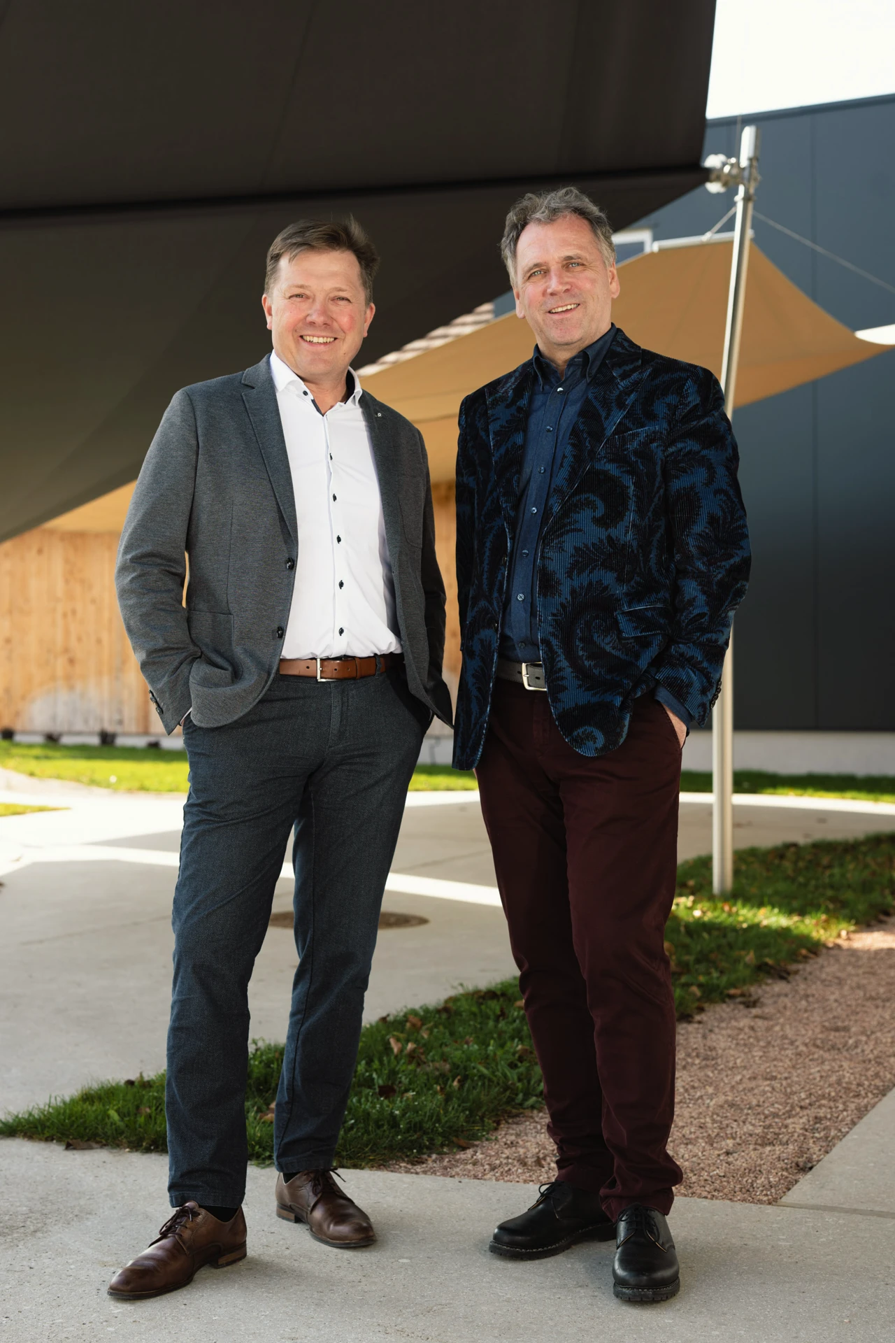 Inhaber LET Sonnensegel Franz Lerchner und Christian Loidl im Sonnensegel Park der Manufaktur